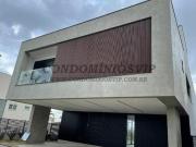 Luxuosa Casa em Condomínio à Venda em Alphaville Nova...