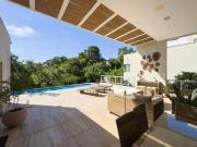 Luxuosa Casa no Condomínio Solar da Serra