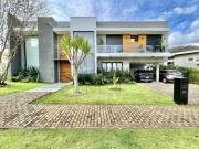 Luxuosa mansão à venda em Condomínio Alphaville Granja...