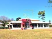 Luxuosa mansão de 5 suítes em condomínio exclusivo em...