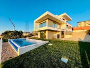 Luxuosa Moradia Oceanfront em Ericeira – Vista Mar...