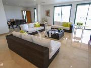 Luxuosa Penthouse T3 situada na Marina de Vilamoura