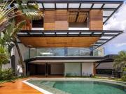Luxuosa Residência no Condomínio Jardim Vitória Régia/SP