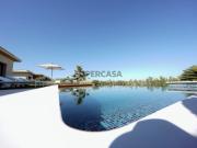 Luxuosa Residência T5 em Faro, frente à Ria Formosa