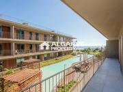 Luxuoso apartamento T2 novo em frente à Praia de...