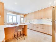 Luxuoso apartamento T4 em Lisboa com Vista e Acabamentos...