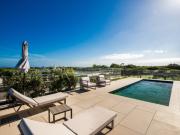 Luxuoso Duplex T4 na Quinta da Marinha com Piscina Privativa