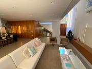 Luxuoso Sobrado com Arquitetura Exclusiva e Conforto...