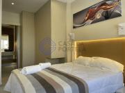 Luxuoso T1 Remodelado a 800 metros da Praia dos...