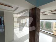 Luxuries 1000 sq Yards Villa with Designer Kitchen,...