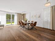Luxuriös & zentral – Doppelhaus in Stockerau mit 6... Luxuriös & zentral – Doppelhaus in Stockerau mit 6...