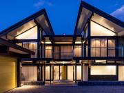 Luxuriöse 3 Schlafzimmer Villa zu verkaufen in Via...