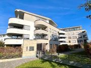 Luxuriöse 3 Zi Whng. im 1. OG mit Balkon in FFM...