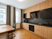 Luxuriöse 4 Zimmer Altbauwohnung im Herzen Wiens! 3....