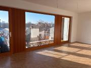 Luxuriöse 4‑Zimmer Wohnung im 3. OG mit Terrasse in...