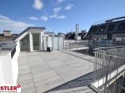 Luxuriöse Dachterrassenwohnung in sanierten Altbau |...