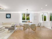 Luxuriöse Gartenresidenz mit privatem Indoor Pool &...