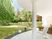 Luxuriöse Gartenwohnung mit Terrasse & 370qm sonnigem...