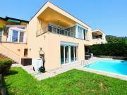 Luxuriöse Villa, 3 Schlafzimmer, zu verkaufen in Via...