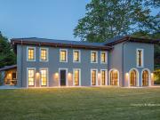 Luxuriöse Villa, 5 Schlafzimmer, zu verkaufen in Vicolo...