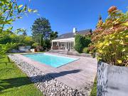 Luxuriöse Villa in Founex mit Pool und Whirlpool genießen