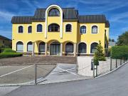 Luxuriöse Villa mit Pool und Garten in Bürmoos