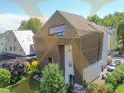 Luxuriöse Wohnung mit traumhaftem Eigengarten in der...