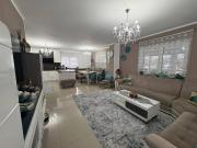 LUXURIÖSER WOHNHIT MIT AUßERGEWÖHNLICHEM PLATZANGEBOT