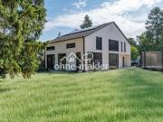 Luxuriöses Einfamilienhaus mit großem Grundstück