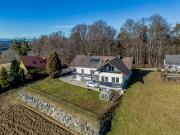 Luxuriöses Einfamilienhaus mit Panoramablick in der Nähe...