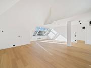 Luxuriöses Penthouse mit Dachterrasse und Blick zum...