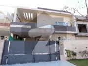 Luxurious 10 Marla Designer House for Sale in Bahria...