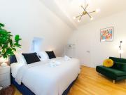 Luxurious 130 m² duplex penthouse with rooftop terrace...