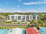 Luxurious 1 Bed Bayside Retreat – Walk to the Waterfront