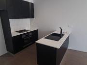 Luxurious 1 Bedroom Apartment + Courtyard