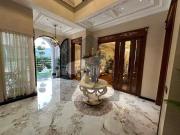 Luxurious 1 Kanal Fully Furnished House For Sale