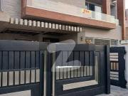 Luxurious 1 Kanal Modern House For Rent In DHA Phase 5...