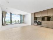 Luxurious 2 Bedroom Apartment In Prime Location