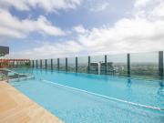 Luxurious 2 Bedroom Loft with Iconic Harbour Bridge...