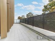 Luxurious 2 bedrooms Apartment with courtyard in...