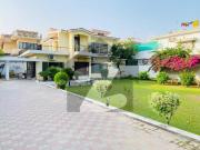 Luxurious 2 Kanal House For Rent E 7 Gomal Road,...