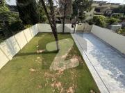 Luxurious 2 kanal new house beautiful green lawn... Luxurious 2 kanal new house beautiful green lawn...