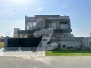 Luxurious 2 Kanal Spanish Style Bungalow For Sale E...