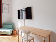 Luxurious 330 m² Historic Apartment with 7 Bedrooms –...