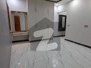 Luxurious 400 sq yard portion available for rent