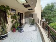 Luxurious 500 Yard Bungalow for Sale in Prime Location,...