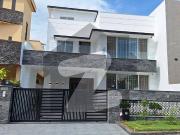 Luxurious 5 Bed Single unit House