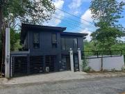 Luxurious 5 Bedroom House and Lot for Sale in Parkridge...