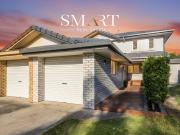 Luxurious 5BR Family Home, Modern Renovation, Pool &... Luxurious 5BR Family Home, Modern Renovation, Pool &...