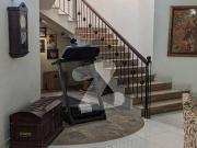 Luxurious 600 Yard Bungalow For sale in DHA phase 6